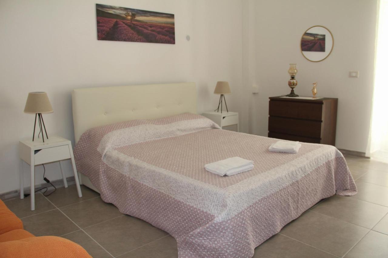 Cataldi'S Rooms Noto Eksteriør billede